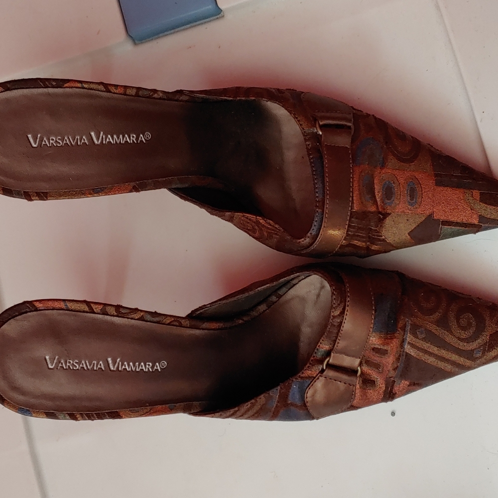 Women's shoes